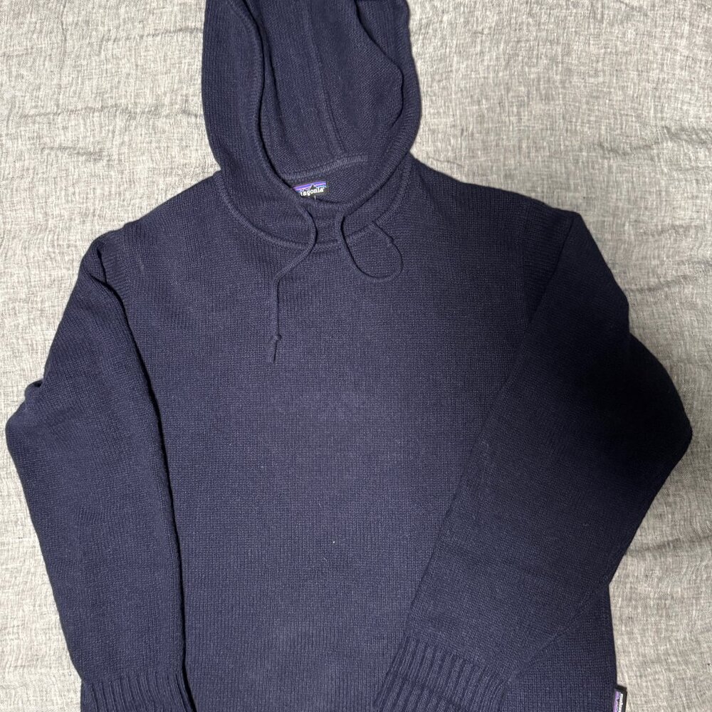 Men's Patagonia Recycled Wool-Blend Sweater Hoody in Navy, size M